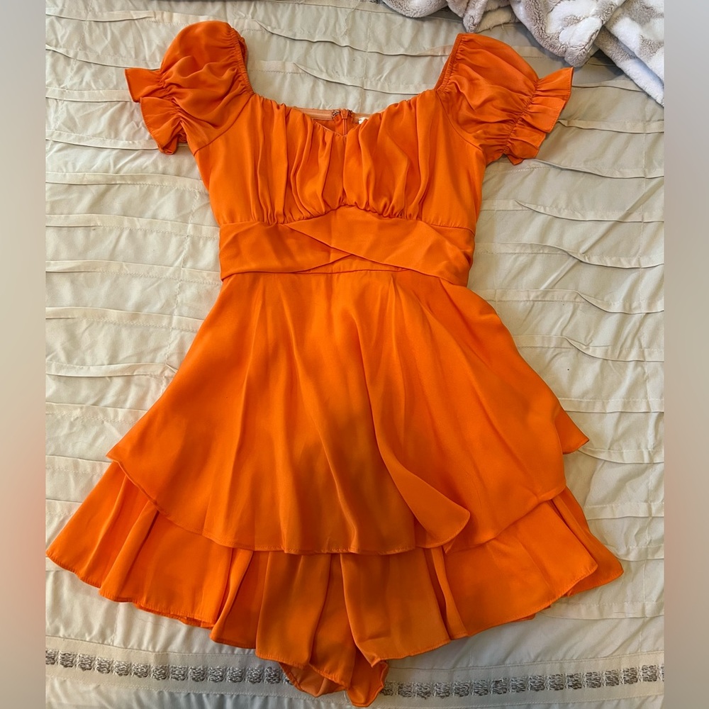 Orange puff sleeve tie romper dress, Never worn!
